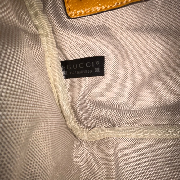 Gucci x Adidas Small Yellow Shoulder Bag - Picture 7 of 8